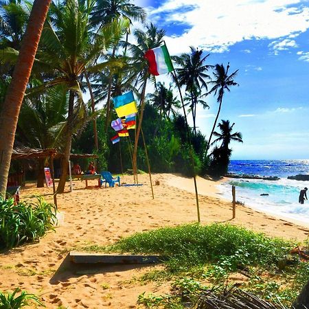 Akurala Beach Boutique Resort Exterior foto