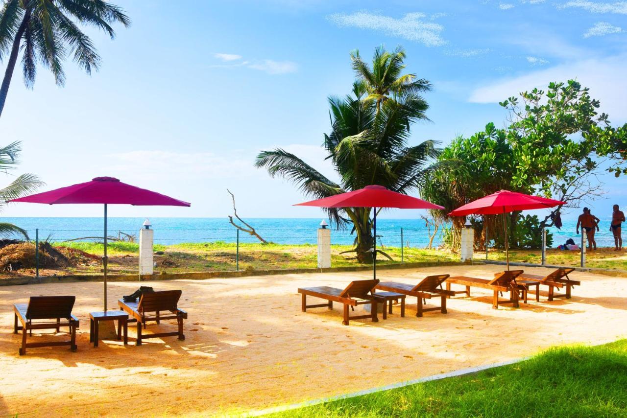Akurala Beach Boutique Resort Exterior foto