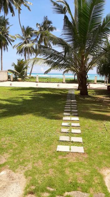 Akurala Beach Boutique Resort Exterior foto